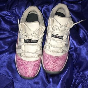 Jordan retro 11 low snakeskin 7y
